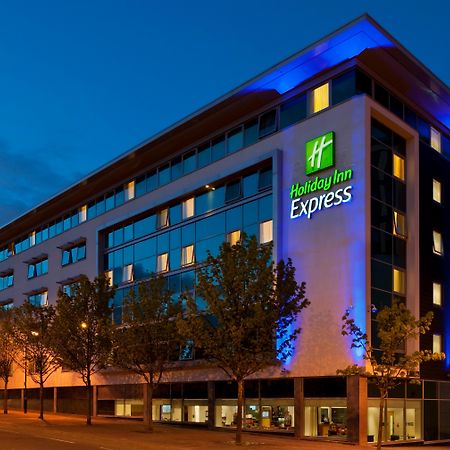 Holiday Inn Express Newcastle City Centre, An Ihg Hotel Dış mekan fotoğraf